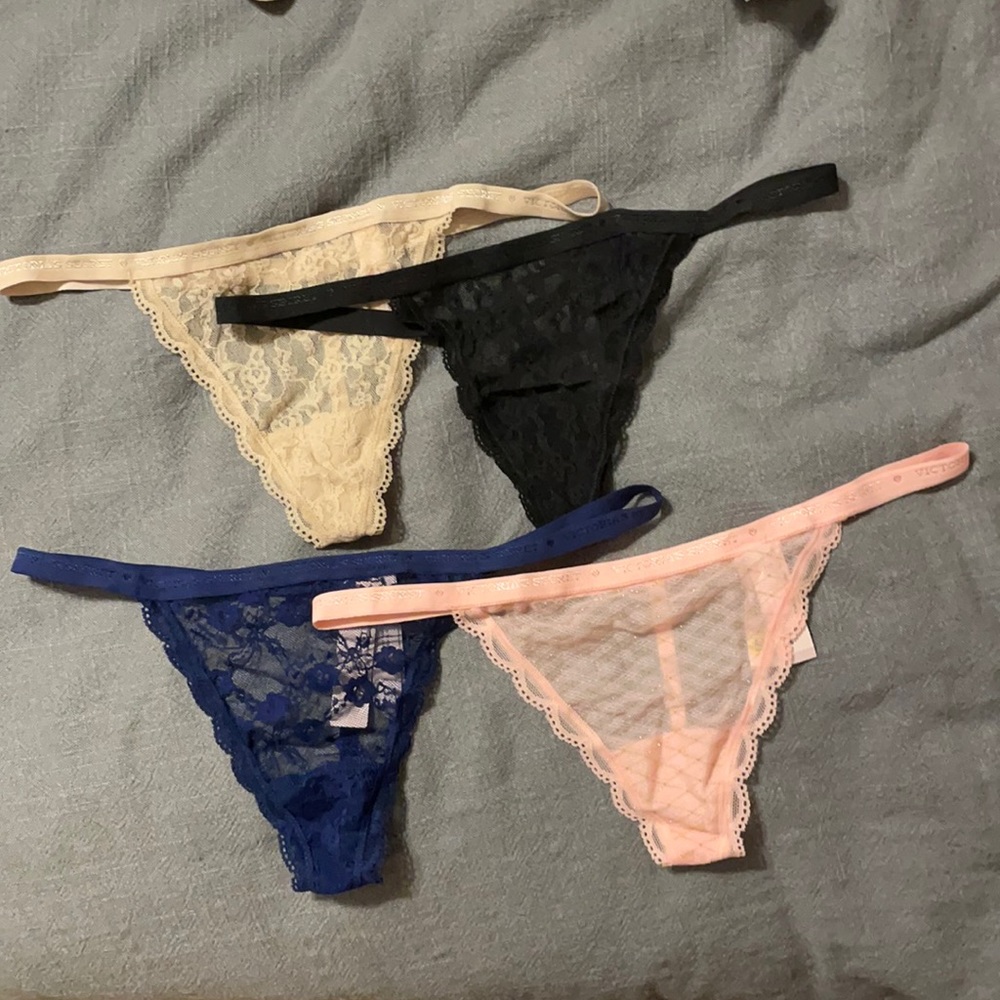 NWT Victoria’s Secret V String Thong Bundle Sz S